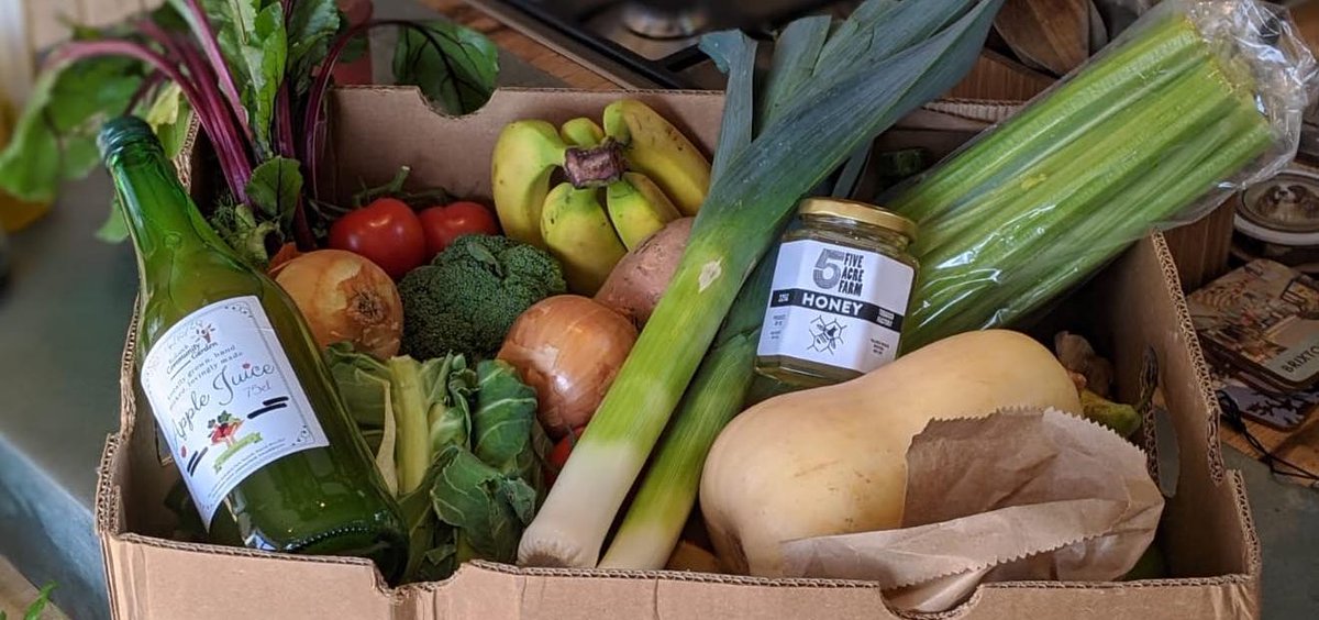 🌟 We've updated some of the resources on the Bristol Food Network website! 🍅🥦 Find updated info on cookery classes, affordable food access, &amp; veg box schemes. Check out local veg box options here: bristolfoodnetwork.org/resources/veg-…
Let us know if we’ve missed anyone! 💬 #bgf2030