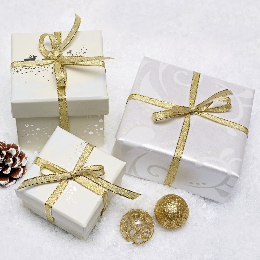 BzzAgent's tweet image. 🎁 As the holidays are fast approaching, we would love to hear what is on your holiday wish list this year. Share with us what you are hoping to receive! 🐝 #bzzagent #reviews #sampling