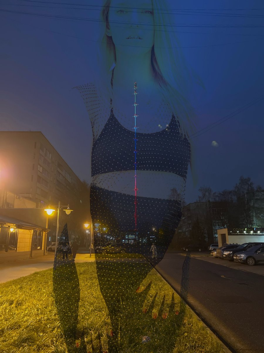 Hi fam! How are you! 
I'm back! 😀

I attended a training course on inspirational photography. How do you like my work? "Get on your axis!" Me as a model😇

#nft #nftartisr #nata_pron