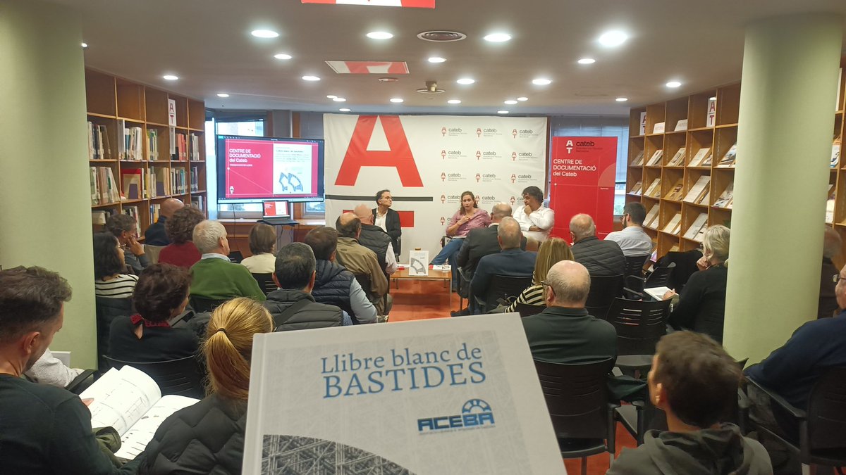 marcmfoix's tweet photo. Presentem el "llibre blanc de bastides" editat @AceBastides al Centre de Documentació del @cateb_barcelona  Ens acompanyen Arnau Bausà, José Isaac Jacome i Annaïs Soler https://t.co/wO8LP2BdtW