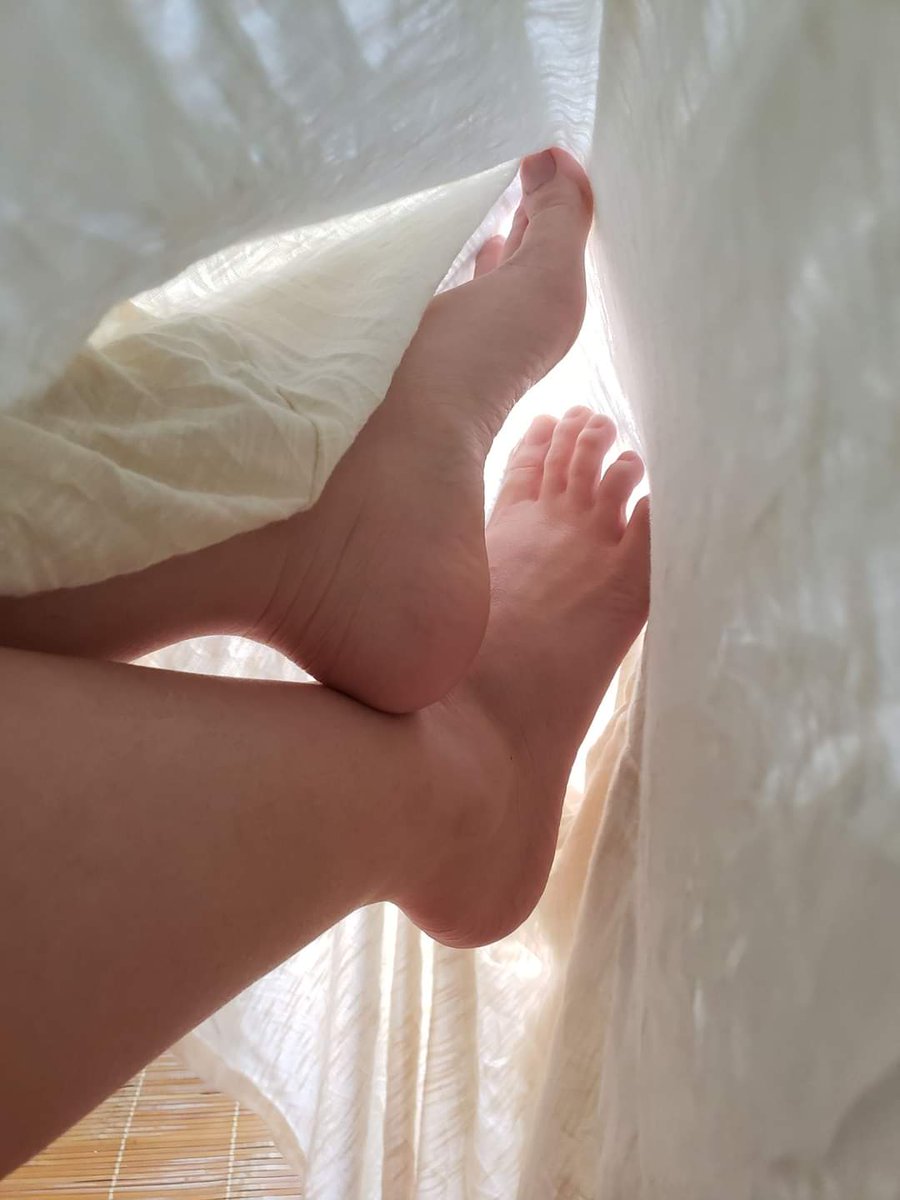 BuiChien90's tweet photo. #chandep #sexy #Soleいいね #feetِ #hotgirl #vietnamese #feetvietnam #chinesegirl #Japanese #chanxinh https://t.co/rTzskAKPjH