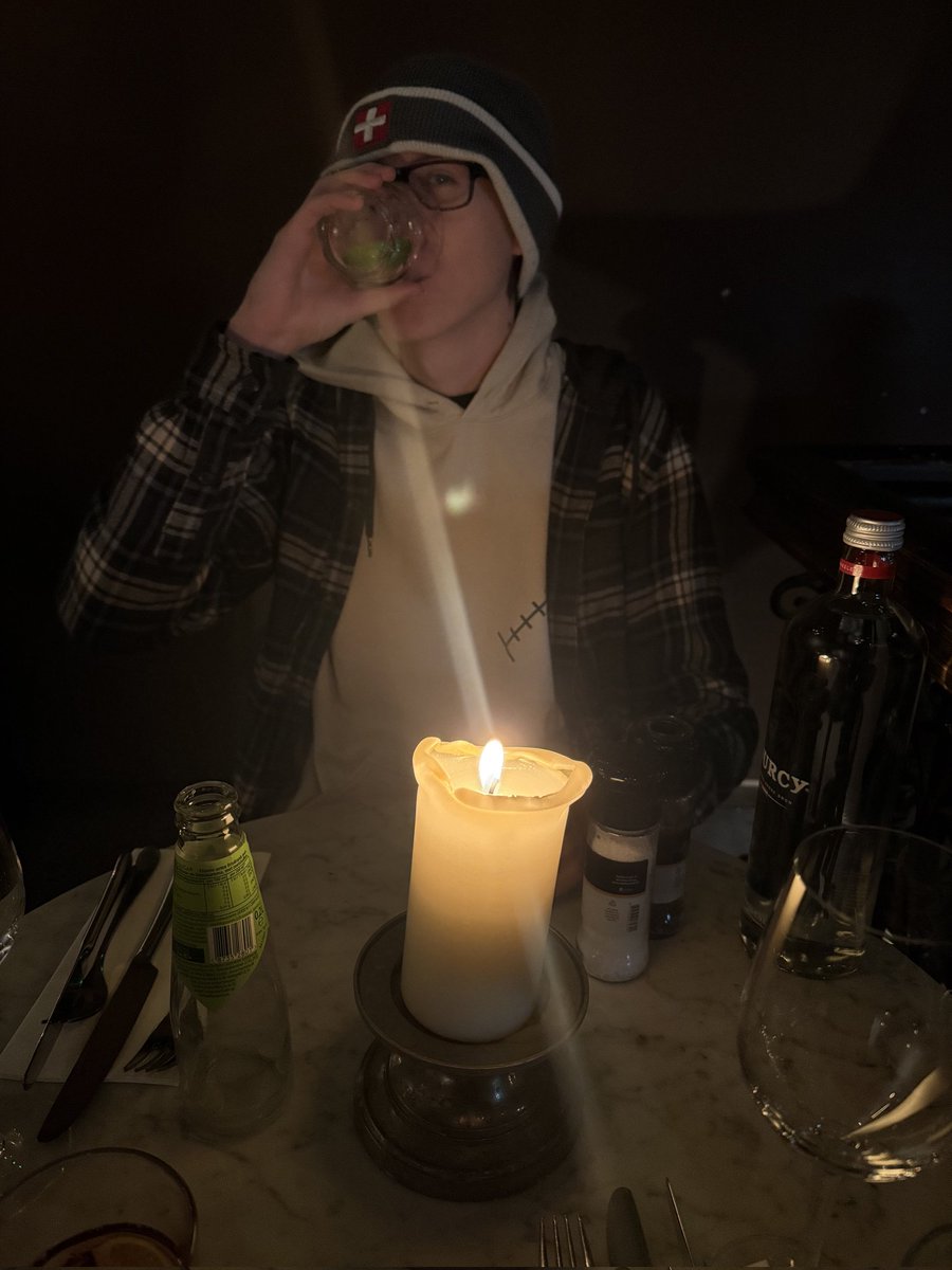 Sorton101's tweet image. My love 😍🥂