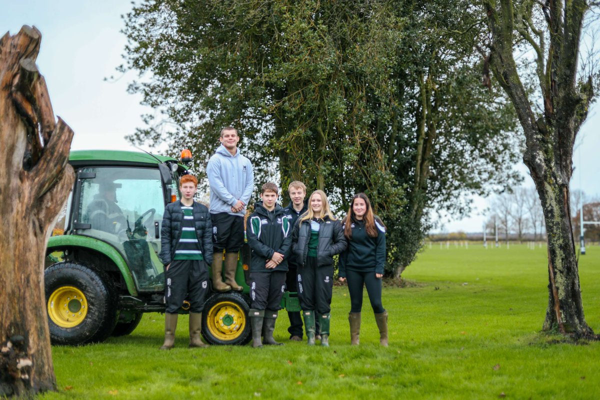 Today, our school community witnessed a spirited demonstration as a few of our pupils unified their voices in support of farmers. Dressed in their trusty wellies, they stepped out in support🧑‍🌾

To read more, head to our news online:  linktr.ee/langleyschool

#LangleySchool