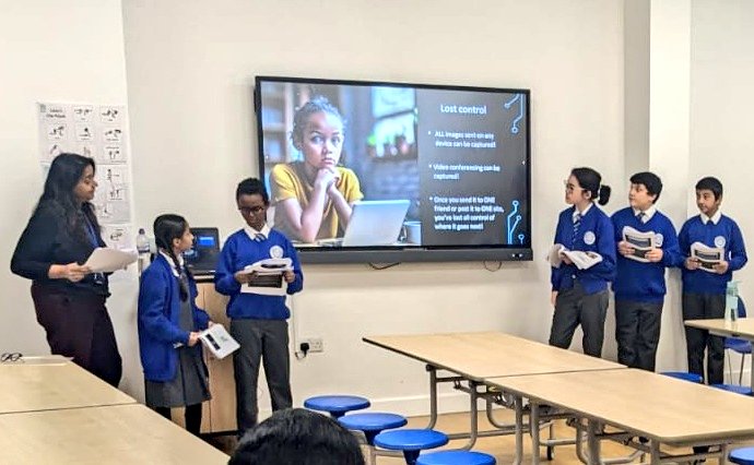 GPS_Hayes's tweet image. Another great pupil-led Coffee Morning all about e-safety! Thank you to Mrs Patel for organising it for our parents and carers! #esafety #coffeemorning #parentalengagement