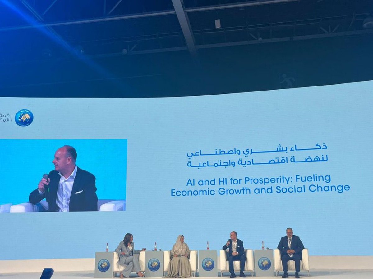 dynexcoin's tweet image. Dynex’s Global Head of Business Development, Carsten Snedker, contributed to an insightful panel at #KnowledgeSummit24 in Dubai on “AI and HI for Prosperity.” Here’s a look at what he shared:

Bridging AI and Human Intelligence: Carsten explored how Quantum-as-a-Service (#QaaS)…