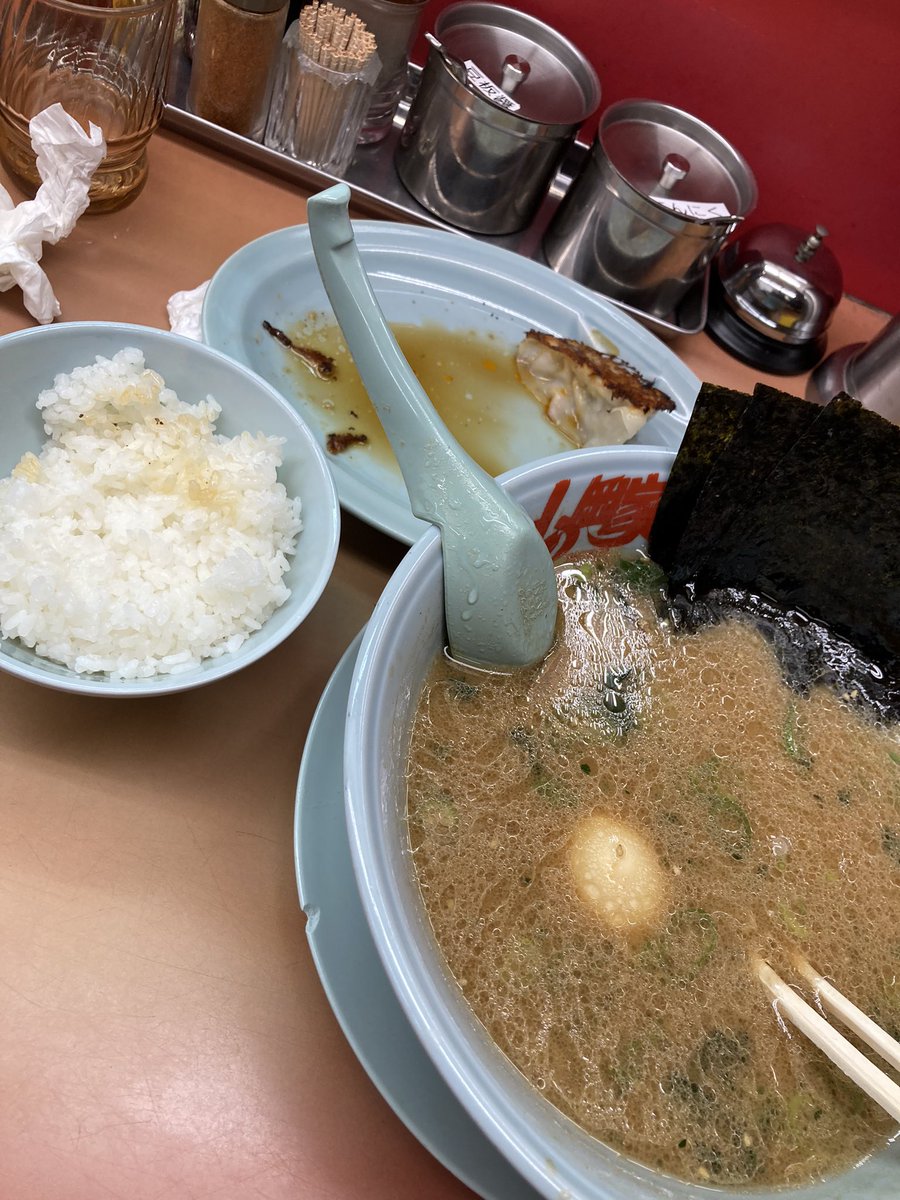 toreca_plus's tweet photo. @dazuo_unchain ラーメンうまいっす〜🤭✨✨笑笑 https://t.co/qLKQbfVqri