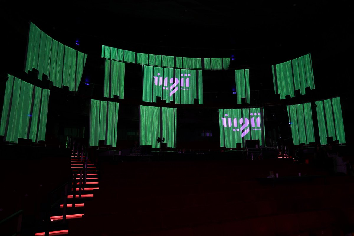 entourageintl's tweet image. Where imagination meets technology: 3D mapping transforms spaces into breathtaking works of art, bringing creativity to life in every dimension! 
#Creativity #entourage #3dmapping #