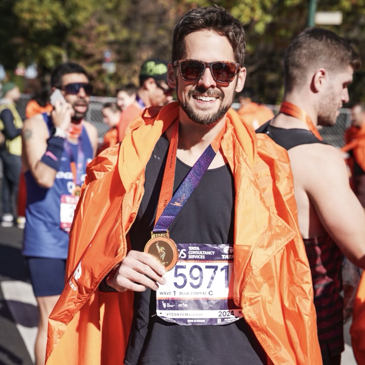 UAB Anesthesiology (@uab_anesthesia) on Twitter photo 🏃♂️✨You could say that our team is good at going the extra mile!✨🏃♂️
#AnesthesiaAfterHours brings you another incredible runner! This time, we’re celebrating Dr. <a href="/AndreFGosling/">Andre F. Gosling, MD</a>, who qualified for and ran the NYC Marathon! 🗽🎉 🏃♂️✨You could say that our team is good at going the extra mile!✨🏃♂️
#AnesthesiaAfterHours brings you another incredible runner! This time, we’re celebrating Dr. <a href="/AndreFGosling/">Andre F. Gosling, MD</a>, who qualified for and ran the NYC Marathon! 🗽🎉