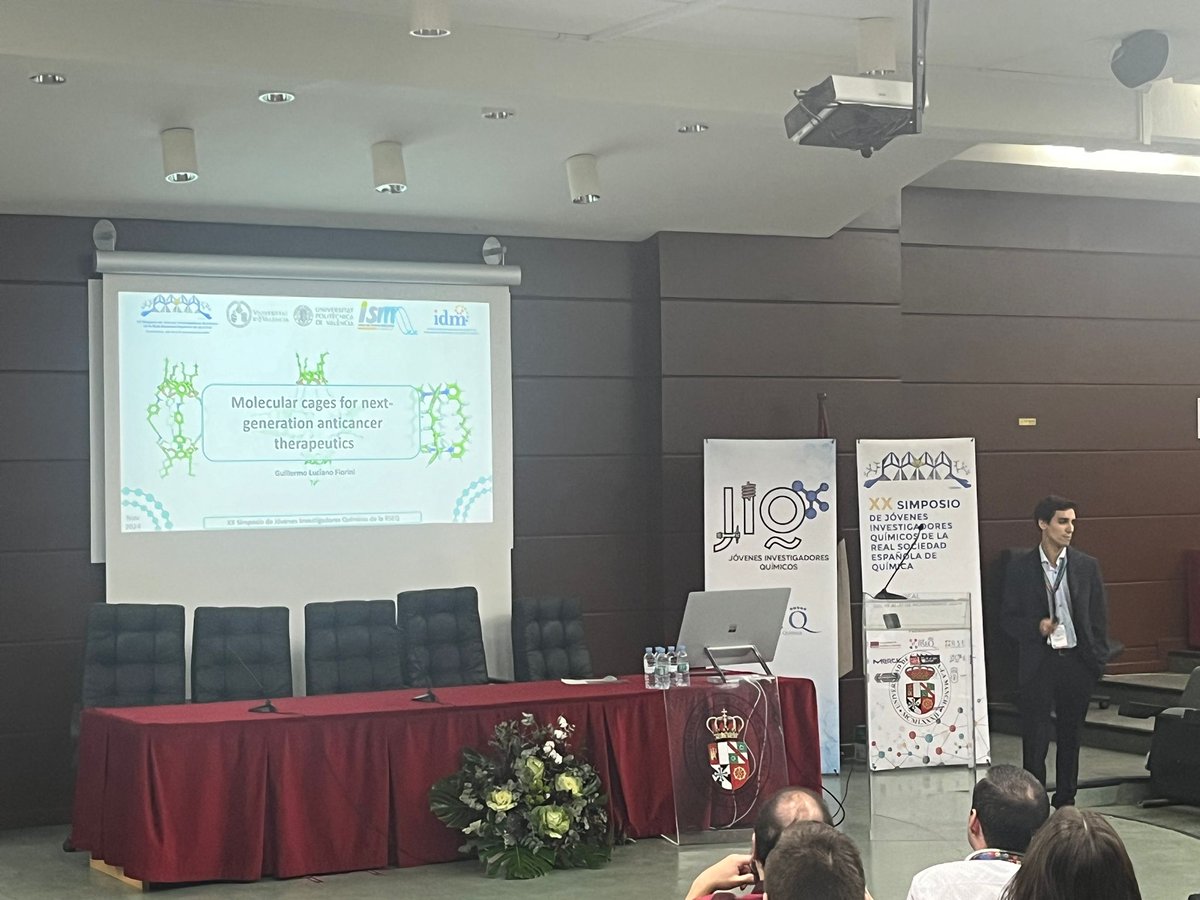 Jóvenes Investigadores Químicos (JIQ-RSEQ) (@jovenesquimicos) on Twitter photo The final speaker of today is Guillermo Luciano Fiorini <a href="/UPV/">Universitat Politècnica de València</a> talking about molecular cages for next-generation anticancer therapeutics. The final speaker of today is Guillermo Luciano Fiorini <a href="/UPV/">Universitat Politècnica de València</a> talking about molecular cages for next-generation anticancer therapeutics.