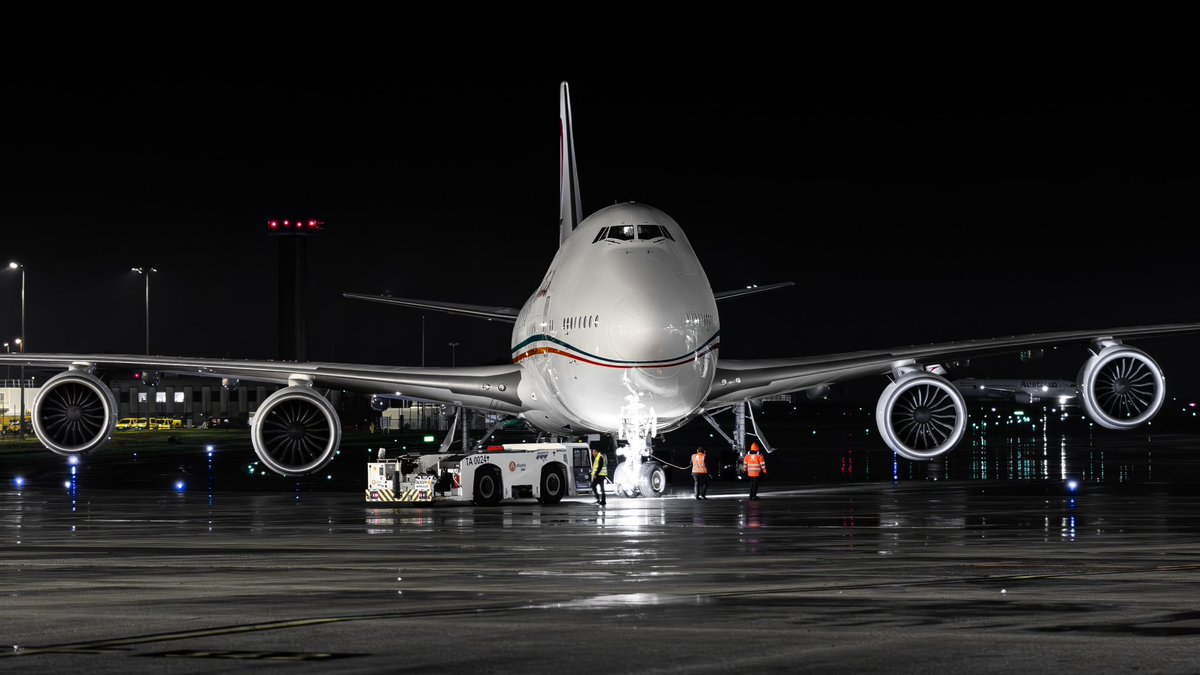 HugoFraca's tweet image. Hier soir à CDG CN-MBH 🇲🇦 au départ avec une heure de retard , une arrivée tardive du pax