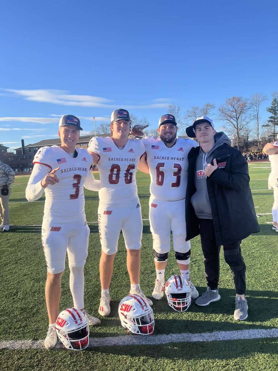 matt_kling's tweet photo. Great way to end the season and senior year with a win and conference title. *60 yarder and a game sealing fg in late 4th quarter* https://t.co/onglJ8GBoG