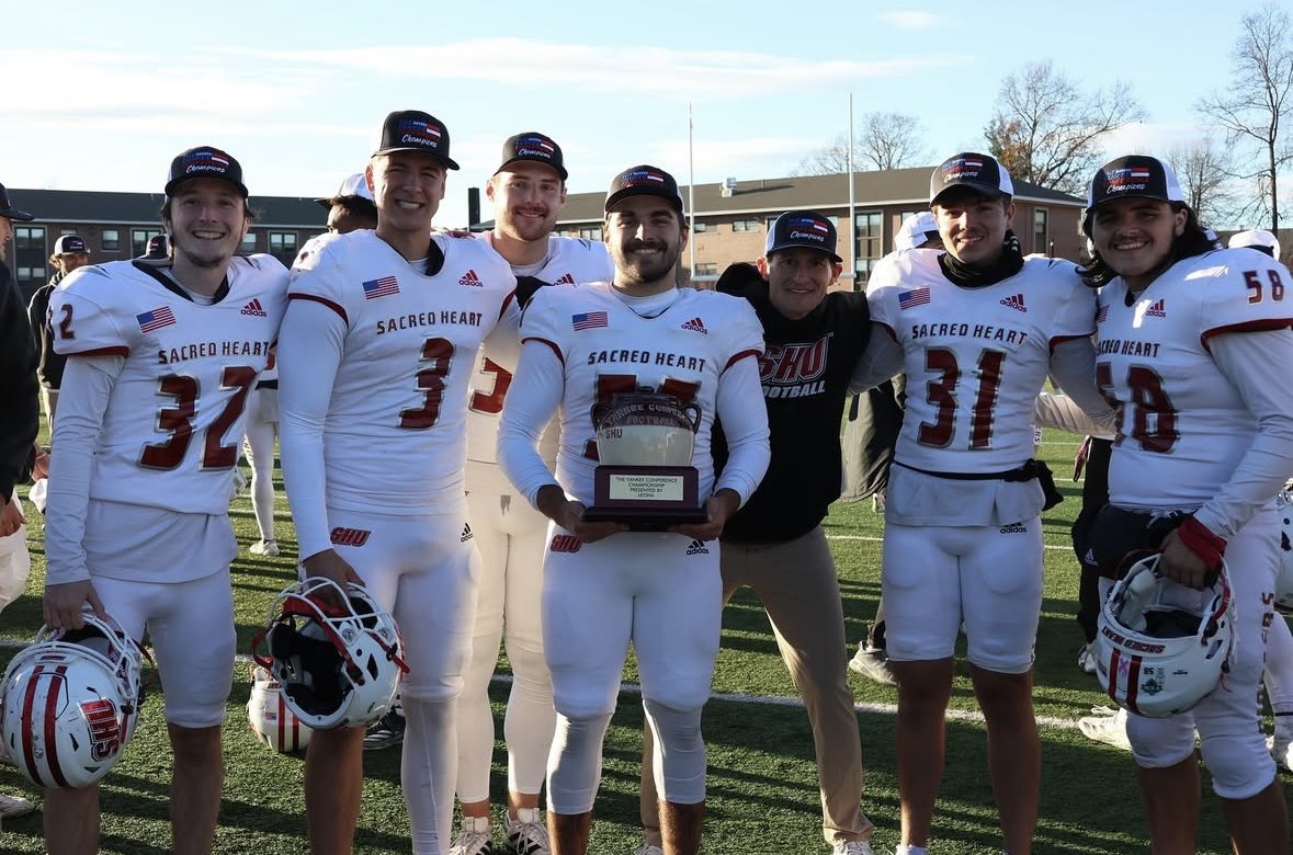 matt_kling's tweet photo. Great way to end the season and senior year with a win and conference title. *60 yarder and a game sealing fg in late 4th quarter* https://t.co/onglJ8GBoG