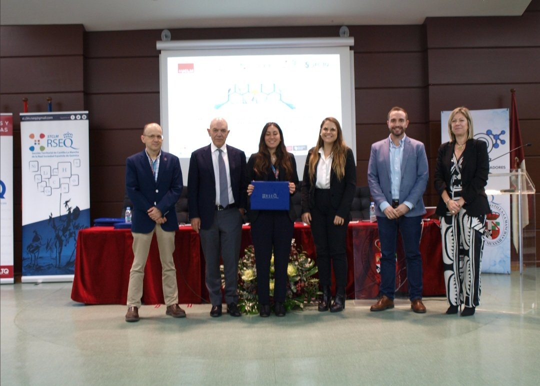 celiacb90's tweet image. Thrilled for this award 🏆 Deeply grateful to my mentors, colleagues and collaborators. Thanks as well to the @cu_mat 

Thanks @JovenesQuimicos  and organisers for this fantastic conference! 🧪 
#MOFs #PairDistributionFunction #Postdoc