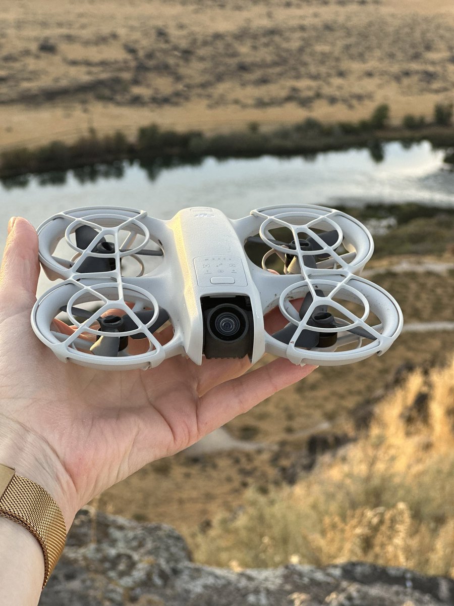 TaniaGailAdv's tweet photo. Have I told you how much I love this little drone? https://t.co/WVTMP3PkfR