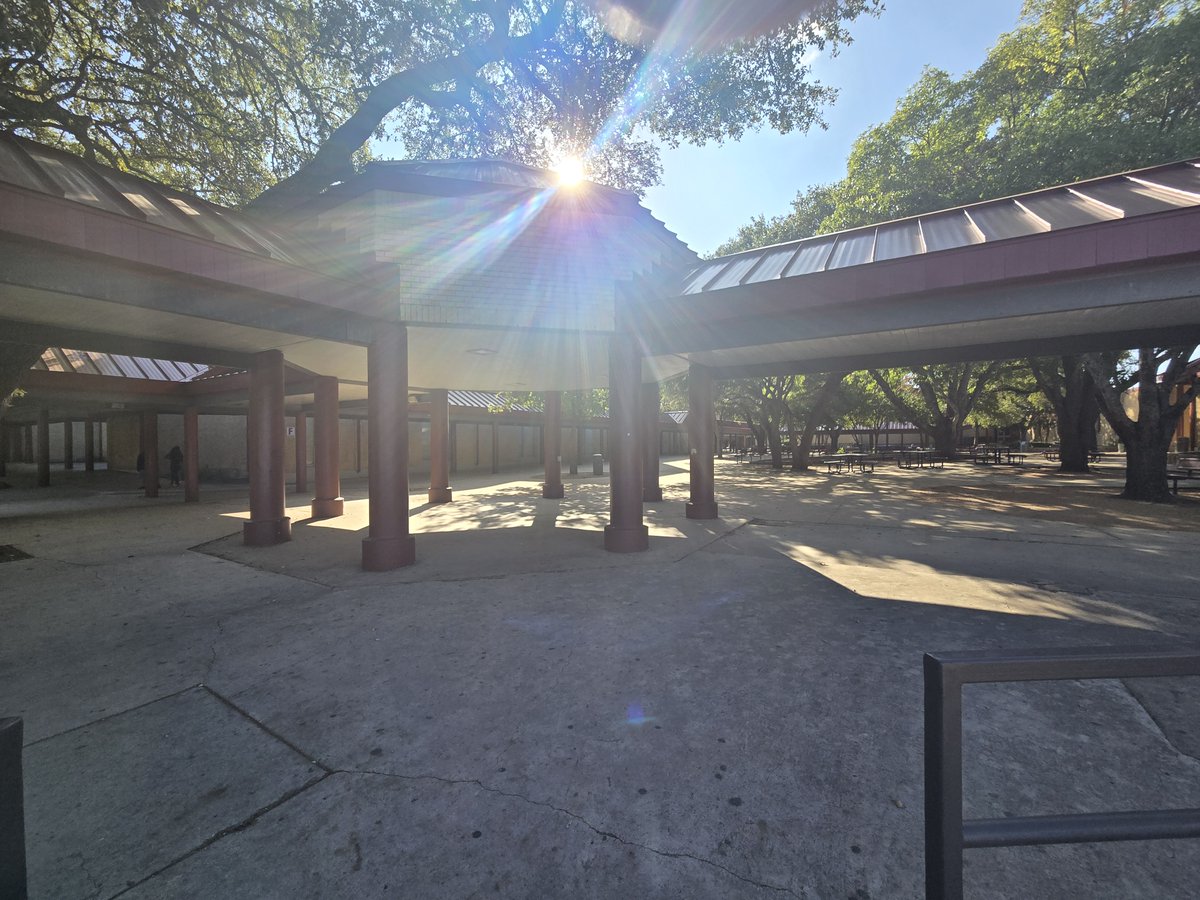 Did you know ISU History Ed students can teach out-of-state? Brandyn Cox is in San Antonio at John Marshall HS, teaching American Government and leading discussions on state &amp; federal issues.