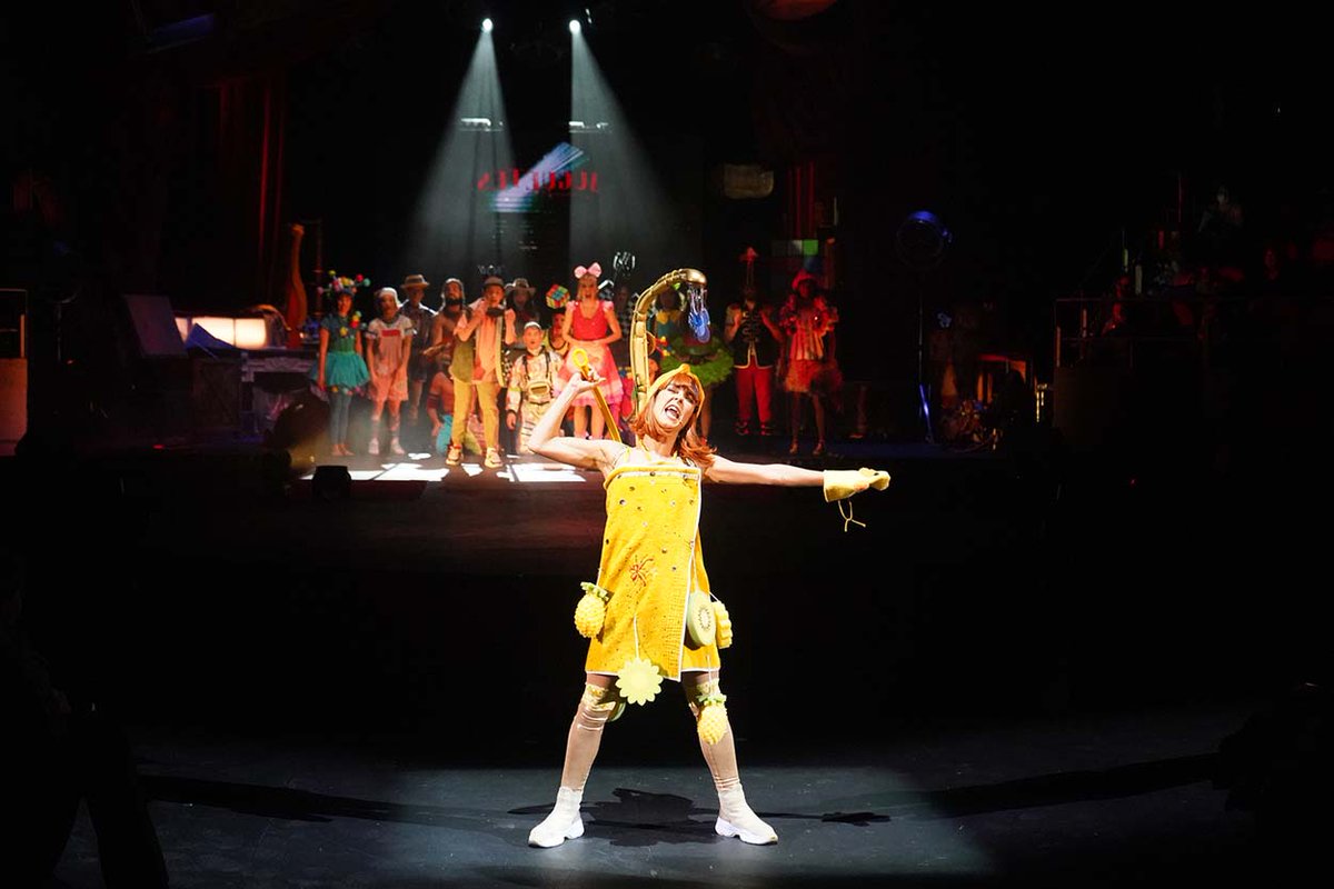 🪁💫 Ya no queda nada para que #CometaSoyYo aterrice sobre nuestro escenario con con su nueva misión 📺🚀 
📅 Del 30 de noviembre al 7 de enero.

🎟️gruposmedia.com/cartelera/come…