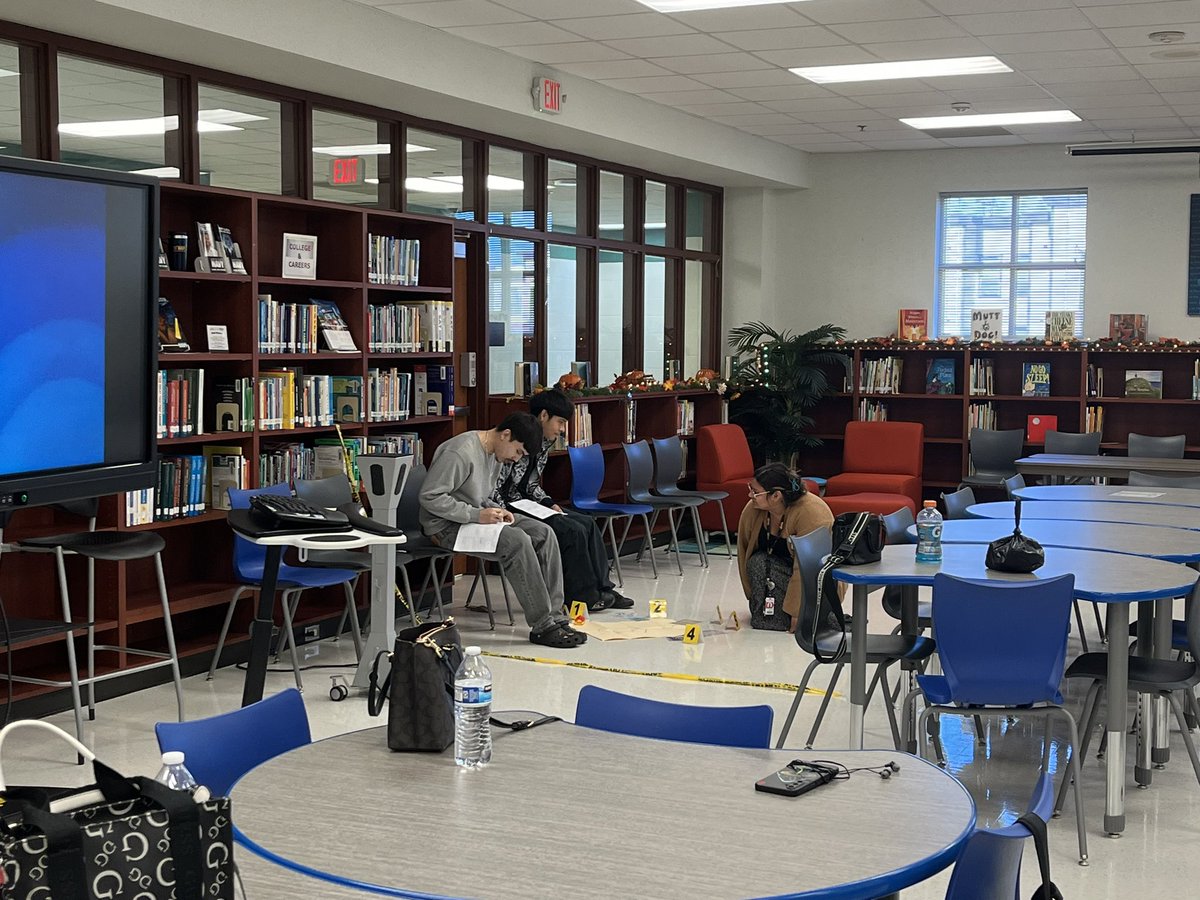 Ms. Amshoff tweet media