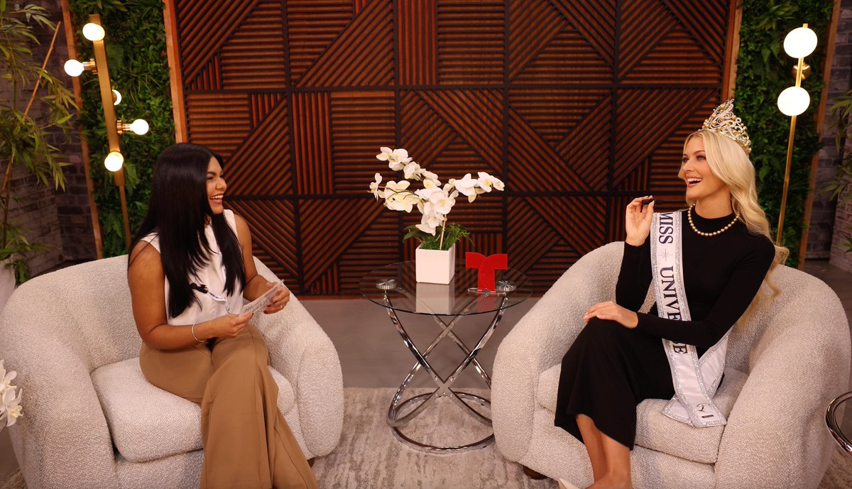 ¡Dos✨brillando en una sola foto! Mi talentosa colega
<a href="/EstherVideo/">Esther Piccolino</a> entrevistó a la impresionante #MissUniverso2024 de 🇩🇰en <a href="/Telemundo/">Telemundo</a>. Ambas bellezas irradian a su manera: Esther con su habilidad brillante para contar historias y #VictoriaKjaerTheilvig con su gracia innegable🌟