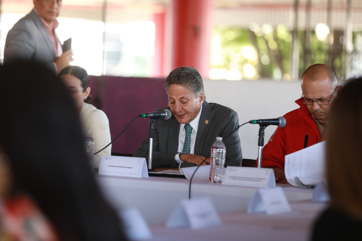 UMPCyBZ's tweet photo. El día de hoy, en nuestra #BaseCentral, se llevó a cabo la Primera Sesión del Consejo Municipal de Gestión Integral de Riesgos de Zapopan, presidida por el alcalde @JuanJoseFrangie, la Secretario del Ayuntamiento, @DeObaldiaG y nuestro Coordinador el @CmteMarioEs.
🧵 https://t.co/94m9Tp2t4V