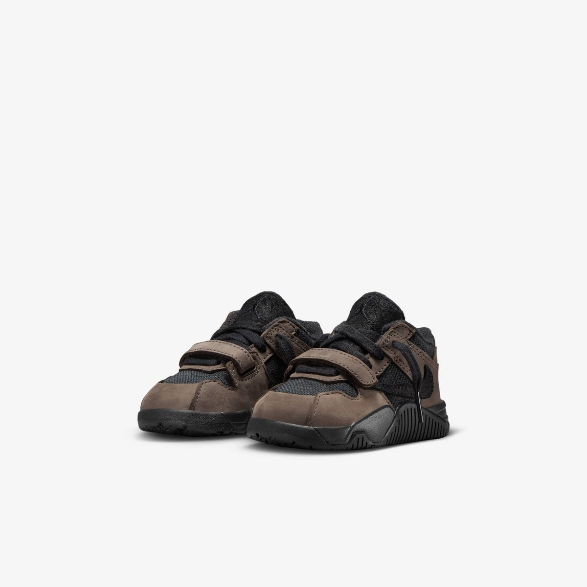 SnkrsStock's tweet photo. Toddlers Travis Scott x Jordan Jumpman Jack TR "Dark Mocha" https://t.co/HMguCdJHtK