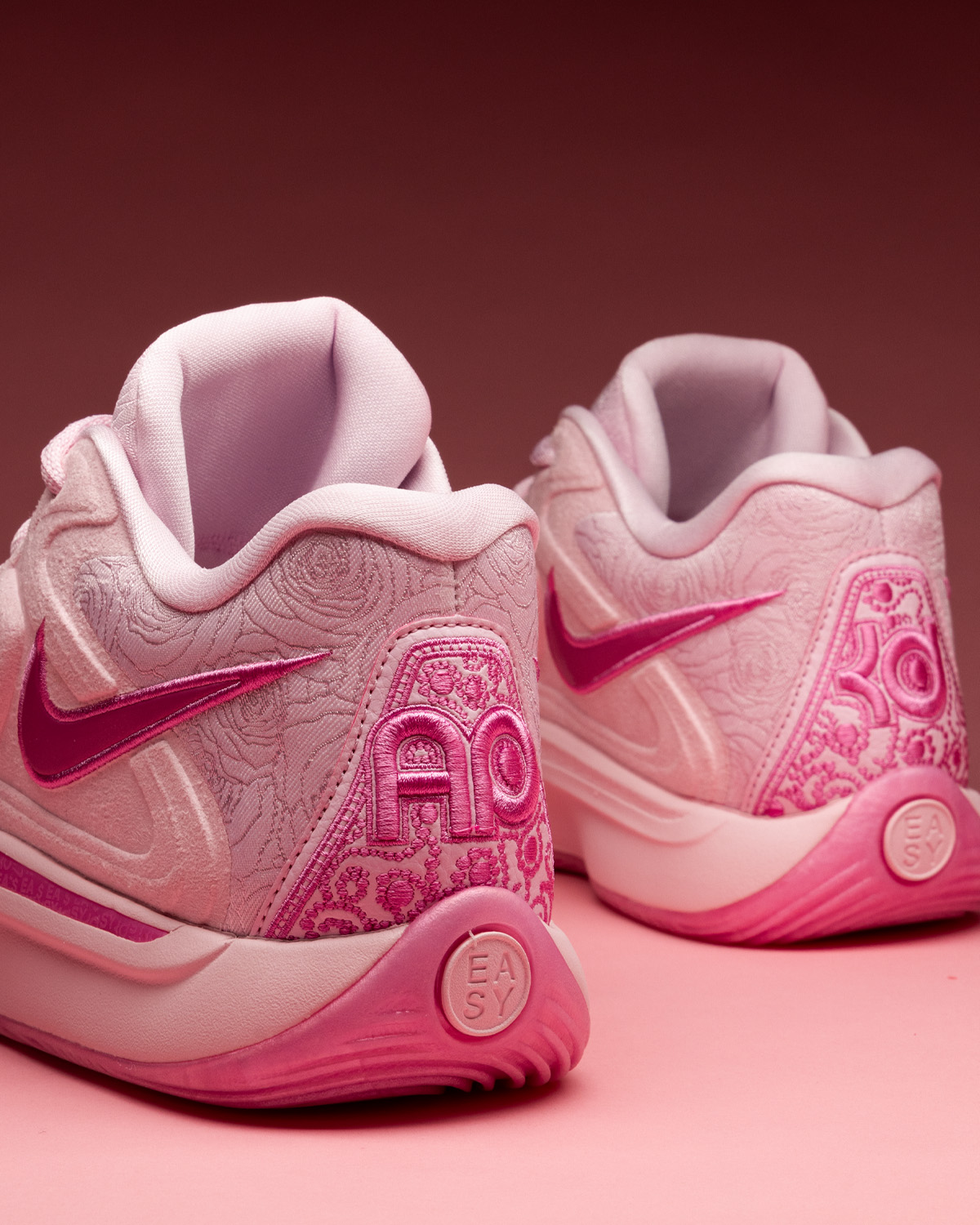 Foot Locker on X For Pearl Honoring KD s late Aunt the Aunt Pearl lineup has been a consistent memorial within his signature lineup over the years featuring a refined pink