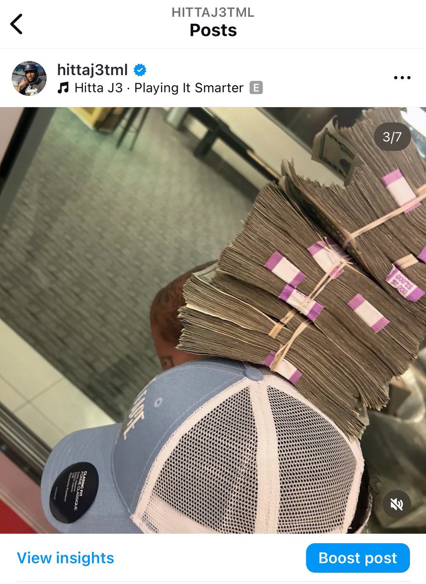 MeetTheWhoops_'s tweet photo. Put some money on ya own head they not even worth it whoop https://t.co/QMzm9mFw0p