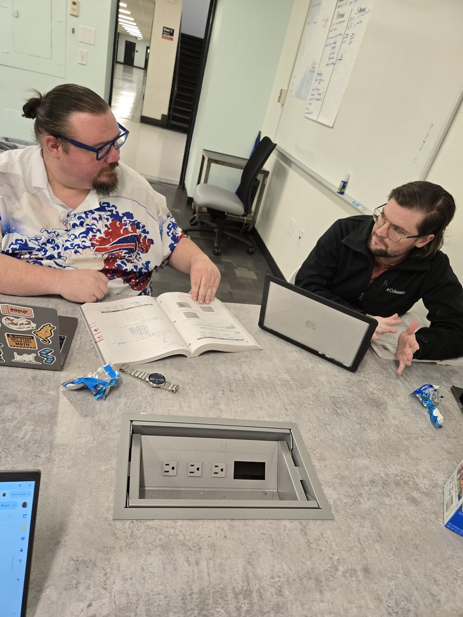 Luz Ruiz tweet media