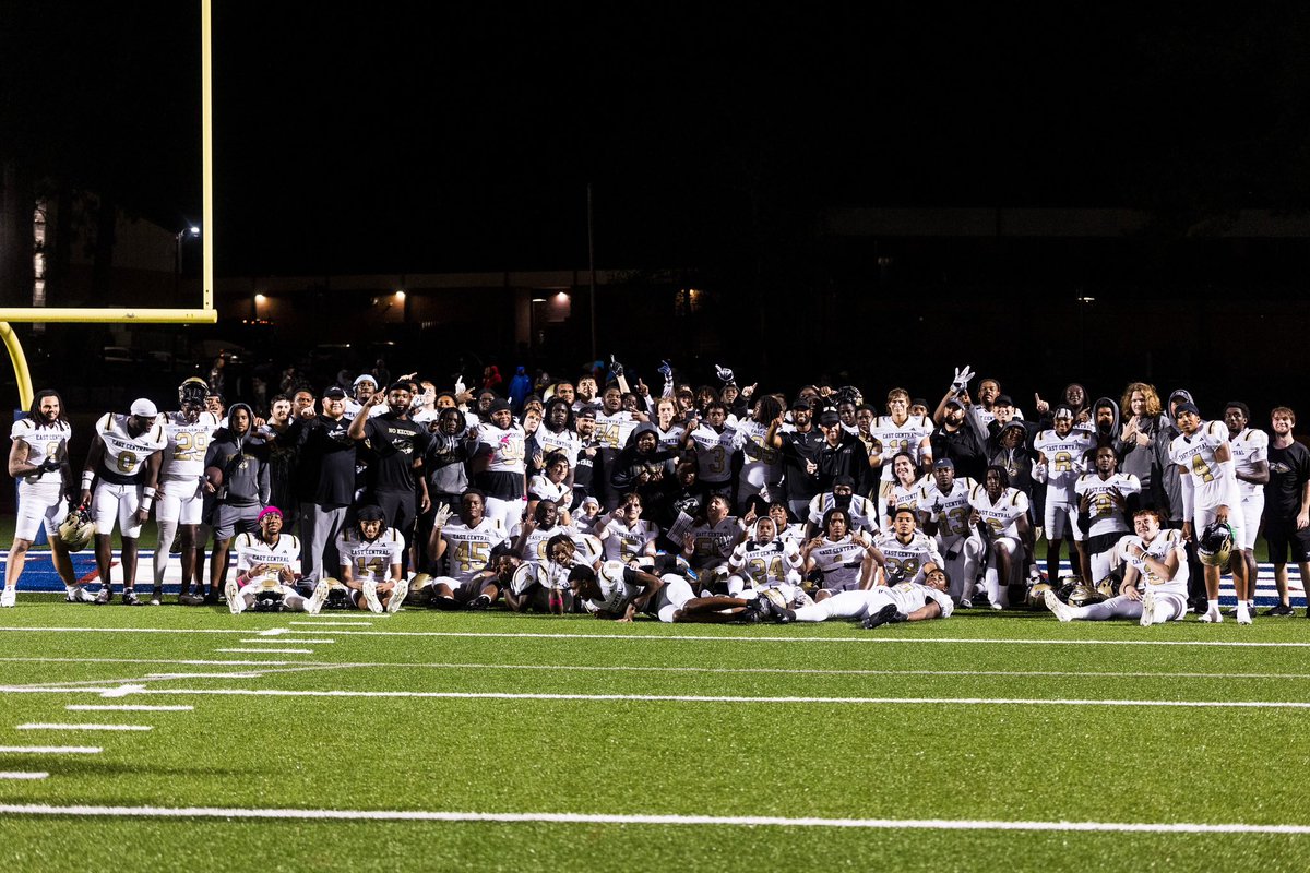 DaelynPatton's tweet image. Let it all workout….. 🧎🏽‍➡️ #blessed 
hudl.com/v/2Qt3ug