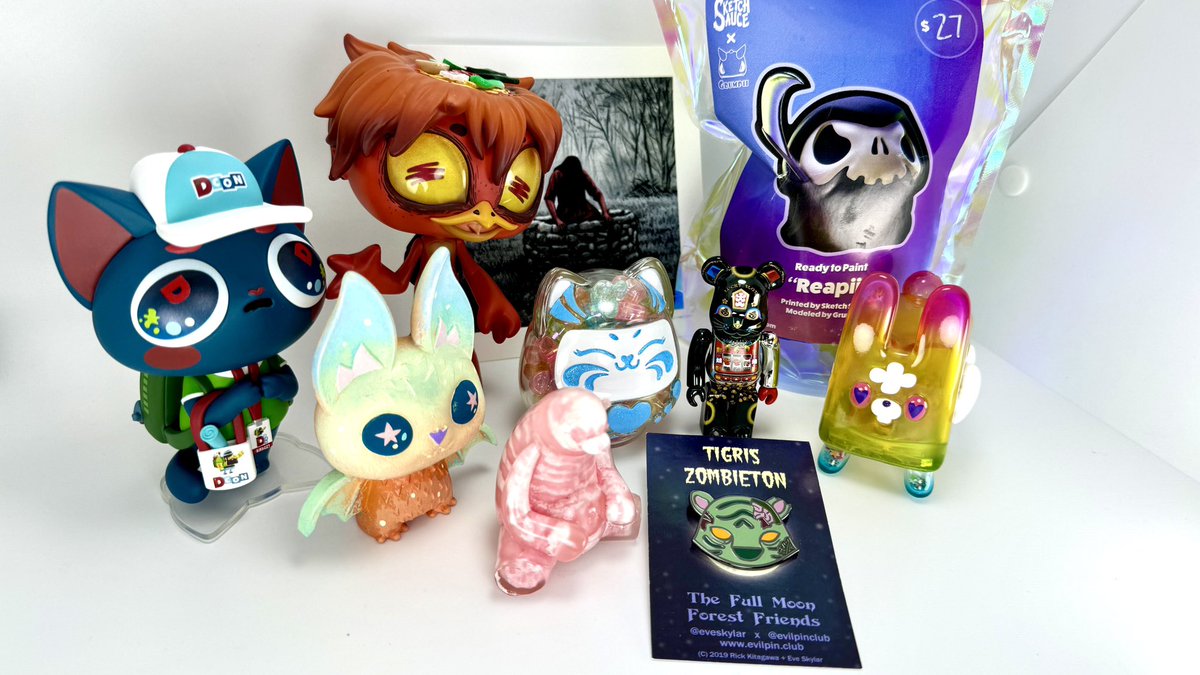 My <a href="/DesignerCon/">DesignerCon</a> haul with pieces from Kaleidos, <a href="/jasonedmiston/">Jason Edmiston</a>, <a href="/sketchsauce/">JulesJulesJules</a>, <a href="/smallandround/">Jeremiah Ketner ジェルマイア ケトナー</a>, Jenny Cherry Art, <a href="/BearlyAvailable/">Bearly Available</a>, <a href="/ratokimtoy/">Ratokim -Follow the Rainbow🌈</a>, and <a href="/DarkWheelNFT/">DarkWheel.tez | Rick Kitagawa (he/him)</a>