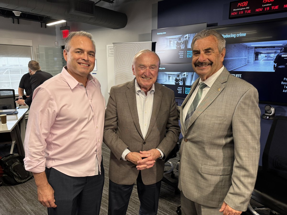 The University of Chicago Crime Lab Policing Leadership Academy is propelling itself to a top tier leadership course. Premier LE leaders and Military General Officers (retired) providing vision and guidance for policing leaders. An honor to be part of this program.