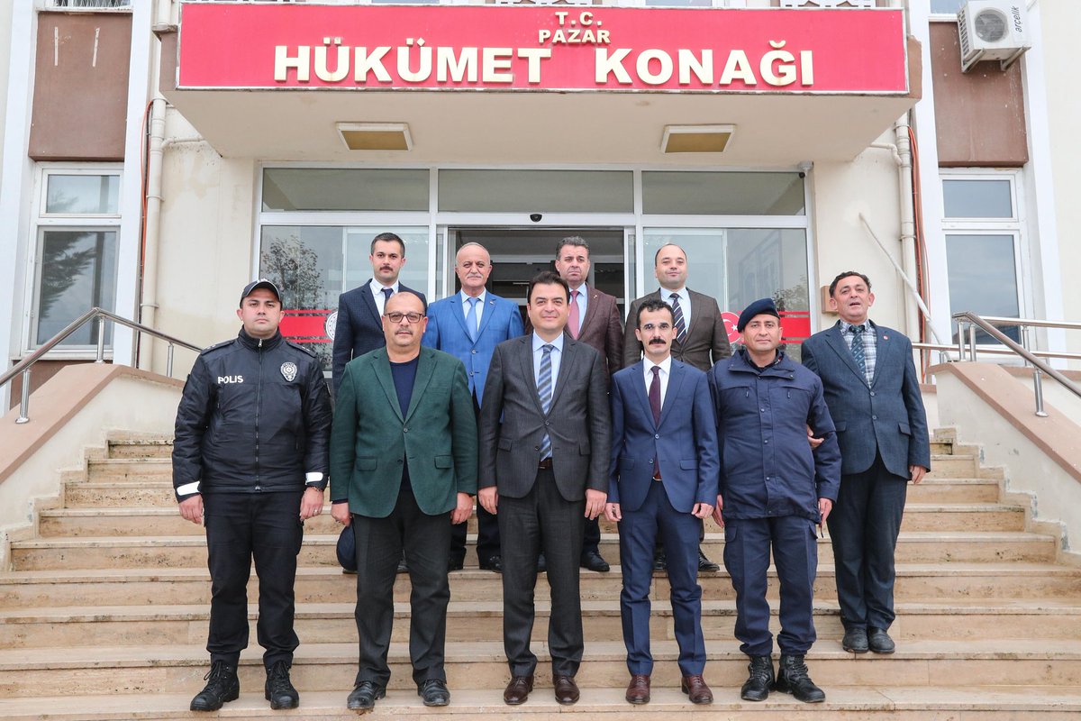 Valimiz Sayın Abdullah KÖKLÜ, Kaymakamımız  Ramazan TEKE’yi hayırlı olsun ziyaretinde bulundu. 
Nazik ziyaretleri için kendilerine teşekkür ederiz.