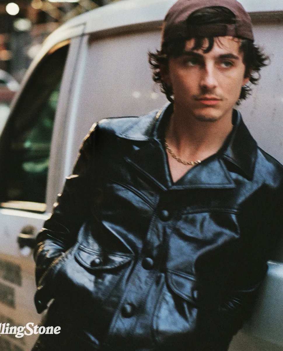 hourly timothée ✩彡 tweet media