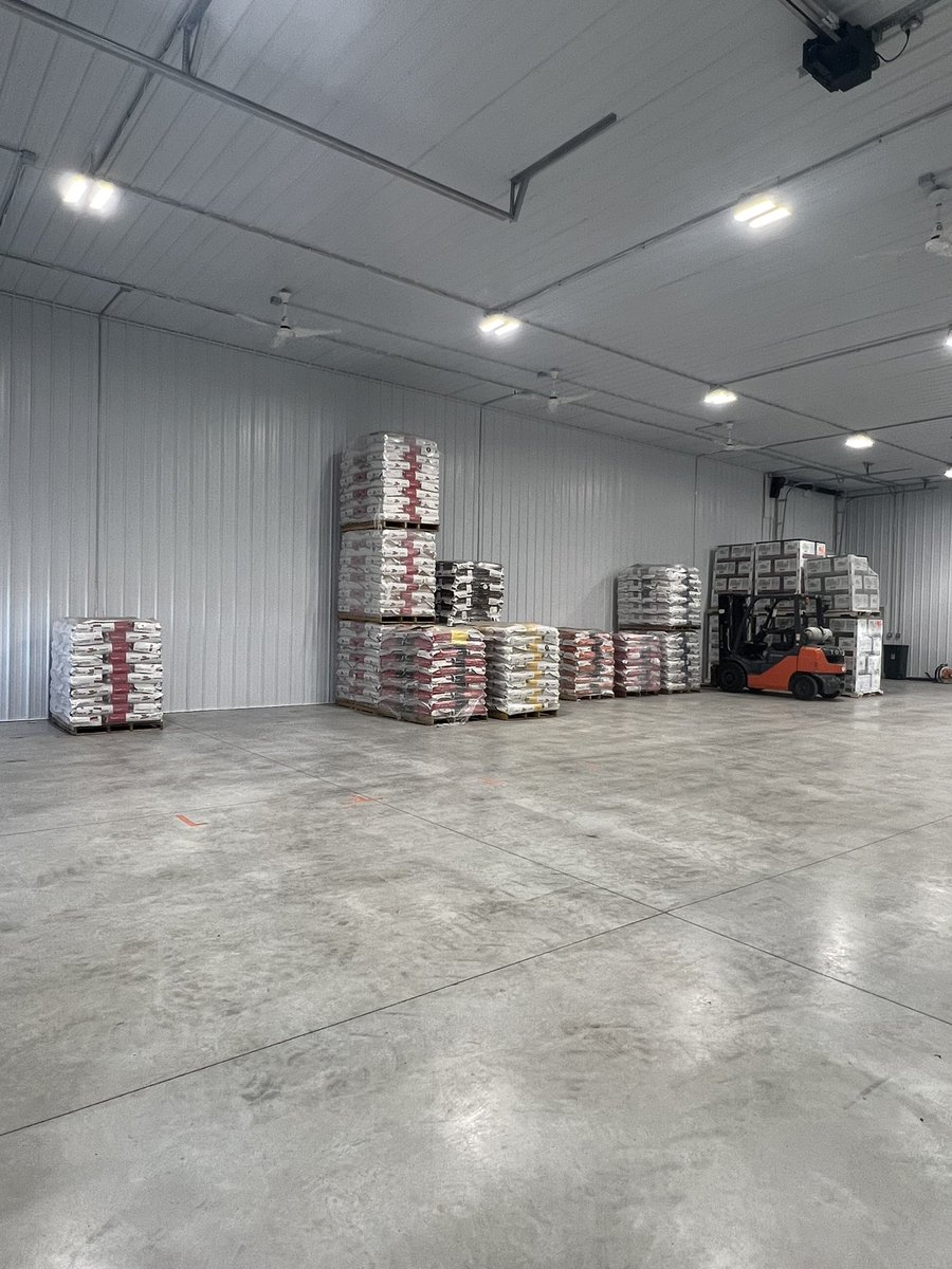 HanksJohn10's tweet photo. @Asgrow_DEKALB @MeristemAg 
2025 Dekalb seed corn and Meristem Hopper Throttle products as well. Use top notch products to set yourself up for Success https://t.co/9qjPlwA4He