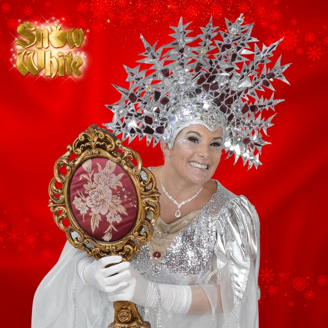 De Montfort Hall (@demontforthall) on Twitter photo Mirror Mirror on the wall… hang on, is that <a href="/SamBaileyREAL/">Sam Bailey Official</a>? Oh yes it is!
This Spirit of the Mirror tells it as it is, and we’re not sure that Queen Morgiana is going to like what she has to say…👑
Book now:
bit.ly/SnowWhite24-DMH Mirror Mirror on the wall… hang on, is that <a href="/SamBaileyREAL/">Sam Bailey Official</a>? Oh yes it is!
This Spirit of the Mirror tells it as it is, and we’re not sure that Queen Morgiana is going to like what she has to say…👑
Book now:
bit.ly/SnowWhite24-DMH