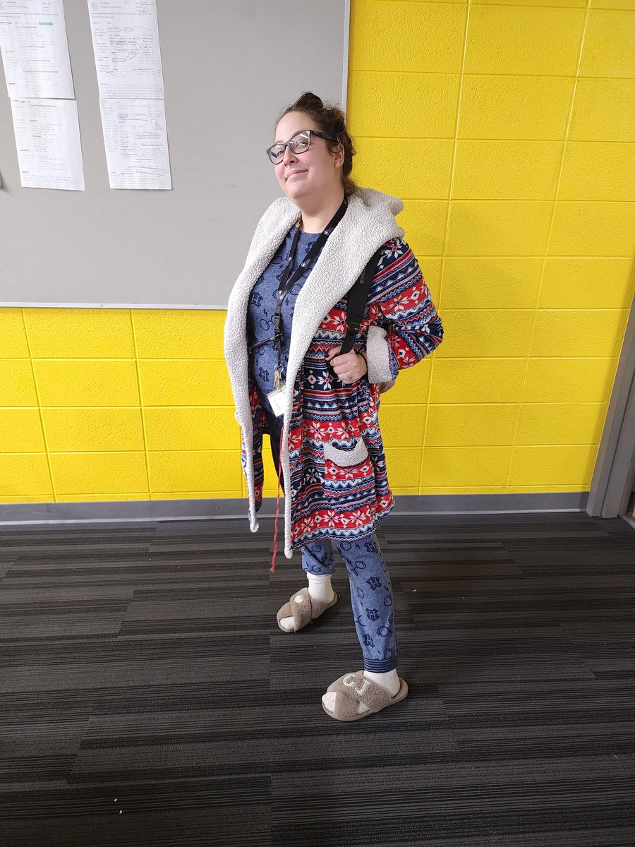 Rose Lenz tweet media