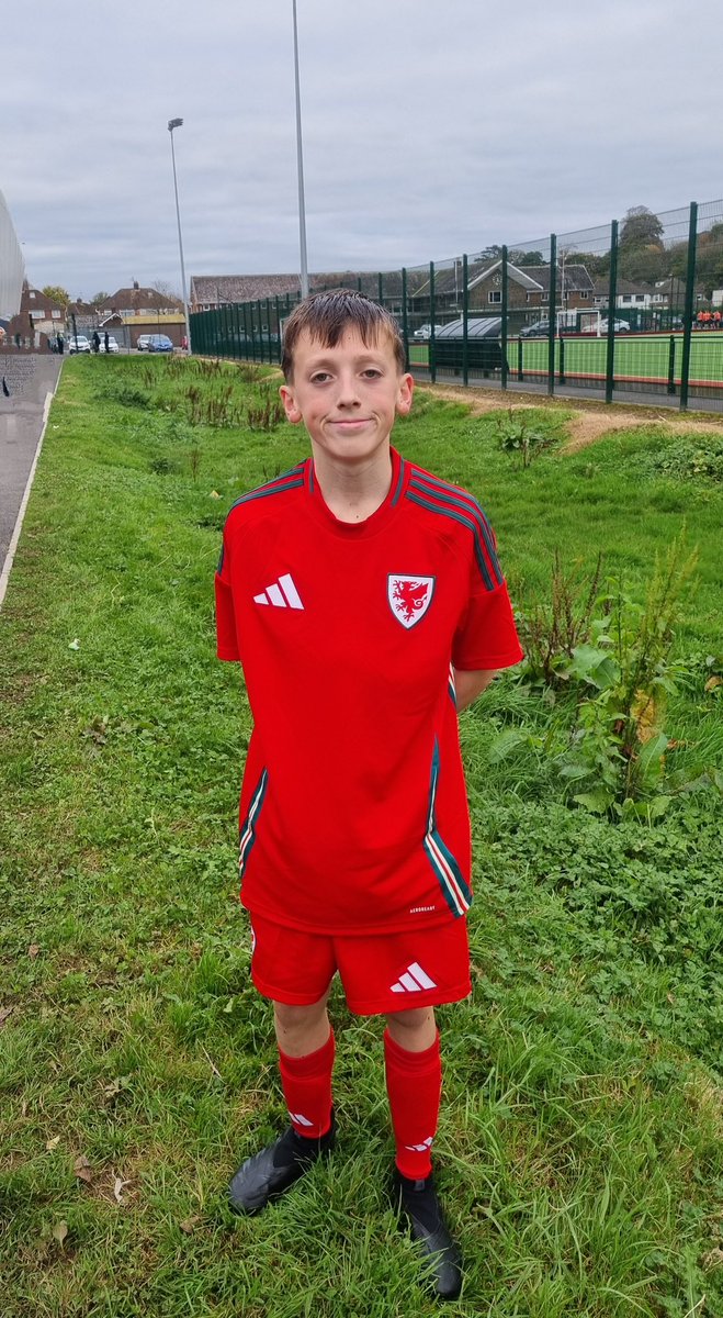 Mrs K Parfitt (@mrskparfitt) on Twitter photo Very proud of Rhys Abbinett in Year 9 who recently attended his first trial with Wales football and is looking forward to his second trial in December! Da iawn Rhys! <a href="/BassalegPE/">Bassaleg PE Dept.</a> <a href="/HeadteacherBas1/">Headteacher@BassalegSchool</a> <a href="/RGateleyMaxwell/">Mrs Gateley-Maxwell</a> Very proud of Rhys Abbinett in Year 9 who recently attended his first trial with Wales football and is looking forward to his second trial in December! Da iawn Rhys! <a href="/BassalegPE/">Bassaleg PE Dept.</a> <a href="/HeadteacherBas1/">Headteacher@BassalegSchool</a> <a href="/RGateleyMaxwell/">Mrs Gateley-Maxwell</a>