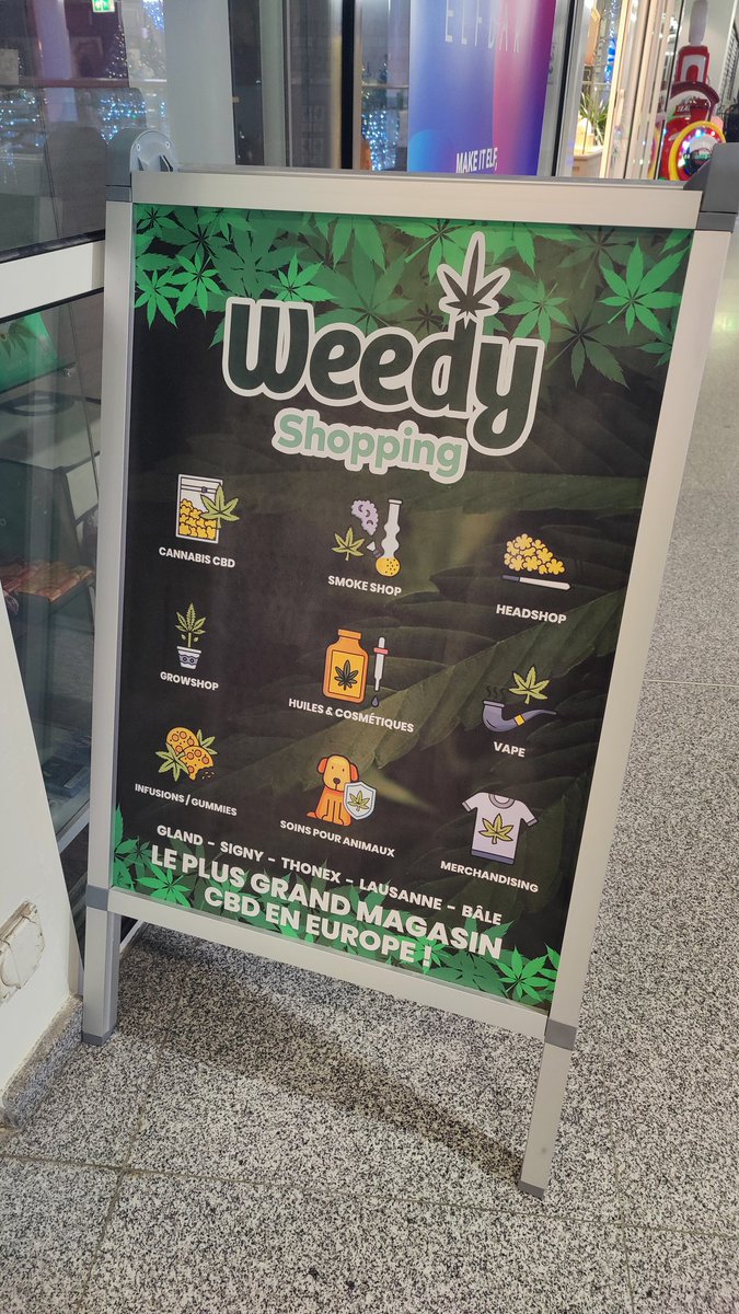 Fascinating to see cannabis ads so casually in shopping malls 👀