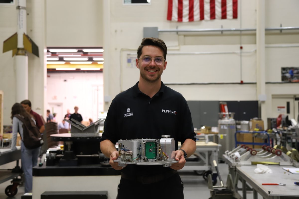 University of Alberta (@ualberta) on Twitter photo Meet Erik Halliwell, a <a href="/UAlberta_Eng/">Engineering at Alberta</a> graduate student who’s pushing boundaries in aerospace innovation. As the student lead of the PEPPER-X mission, Erik and his team successfully designed and launched space weather research instruments on a NASA rocket—marking a historic first Meet Erik Halliwell, a <a href="/UAlberta_Eng/">Engineering at Alberta</a> graduate student who’s pushing boundaries in aerospace innovation. As the student lead of the PEPPER-X mission, Erik and his team successfully designed and launched space weather research instruments on a NASA rocket—marking a historic first