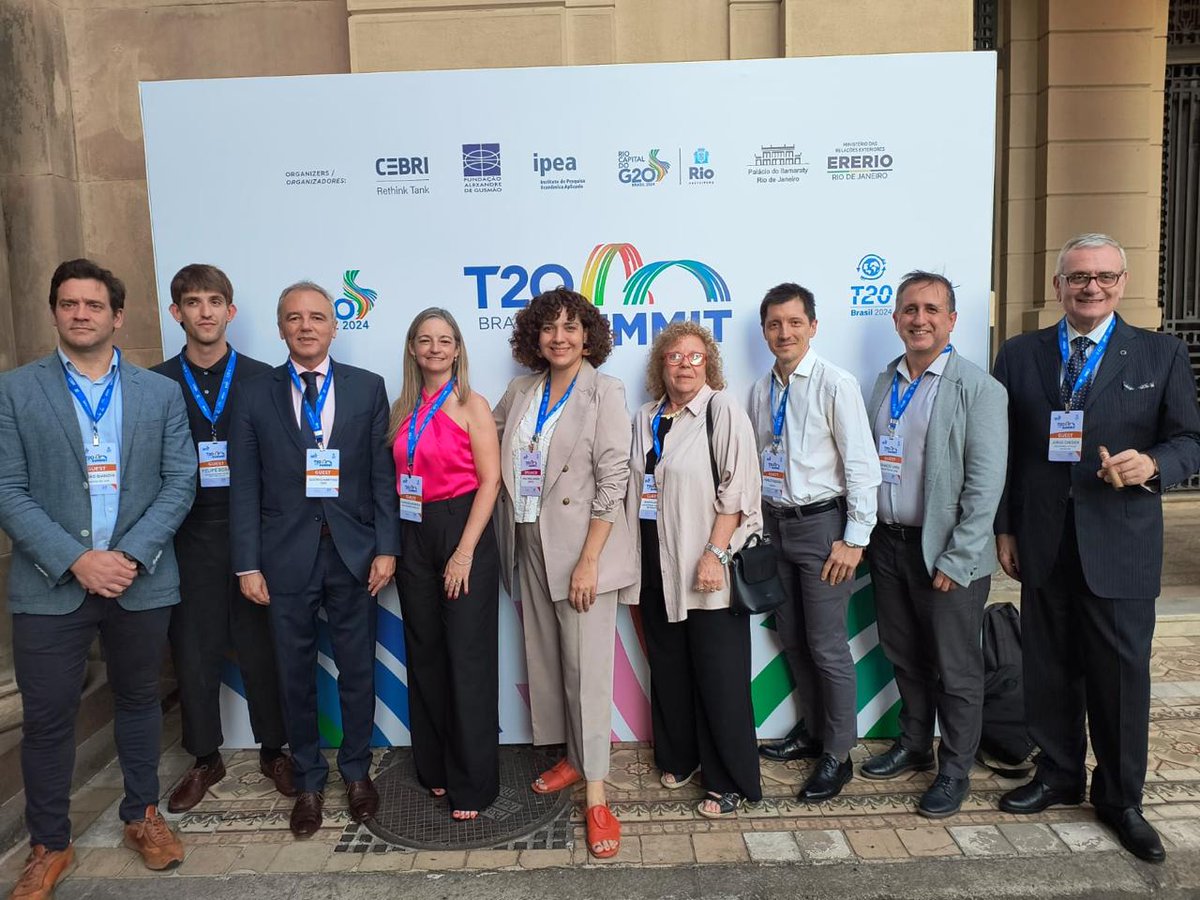 MendeMariaBelen's tweet photo. #Insight21, el hub de conocimiento de @LaSiglo21 participó en la Cumbre T20 en Río de Janeiro. Un espacio estratégico donde think tanks y expertos de todo el mundo aportan soluciones a los desafíos globales del #G20 https://t.co/bLrl0OFMqj