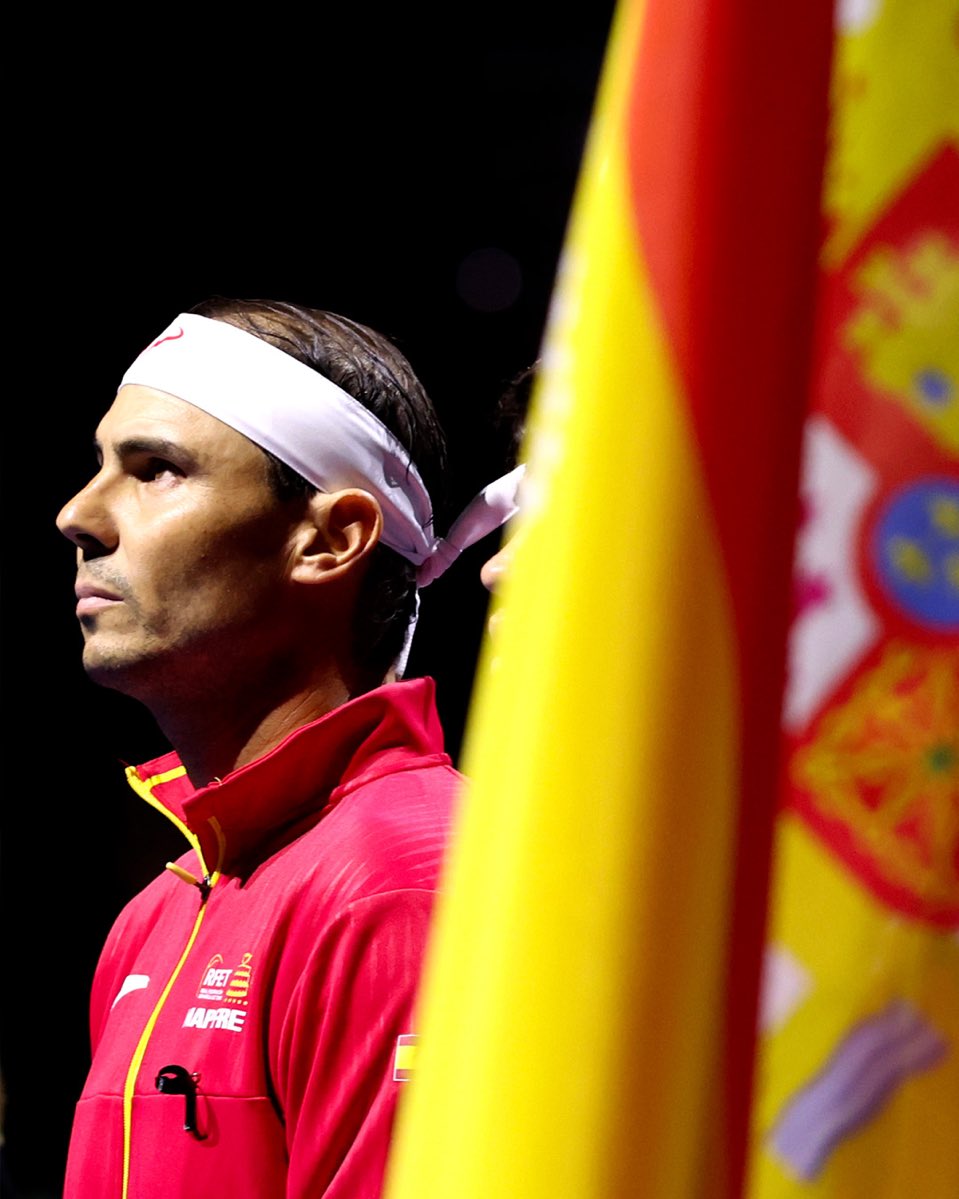 Leyenda de España. 

Historia del deporte.

Simplemente, gracias.