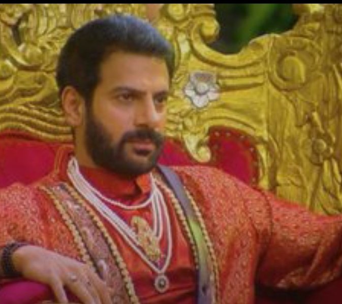 BiggbossKaTadka's tweet photo. Whom do you support?

Like for #KaranveerMehra 
RT for #VivianDsena 

#BiggBoss18 #Bb18 #BiggBoss 

Like.                            RT. https://t.co/iYDb2lIjnC