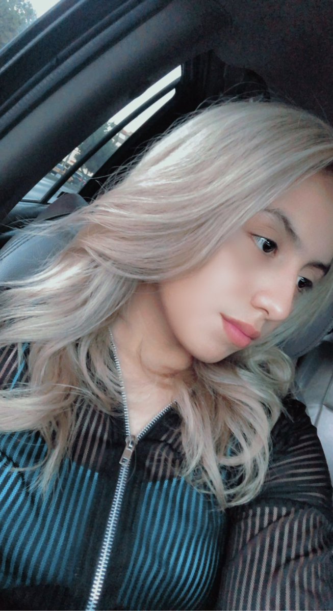 Edith_CRA's tweet photo. Rezando porque ya pronto vuelva mi versión rubia lacia🫶🏼✨

Follow us on Kikc: Hyper3338 https://t.co/ELb5qhqZrK