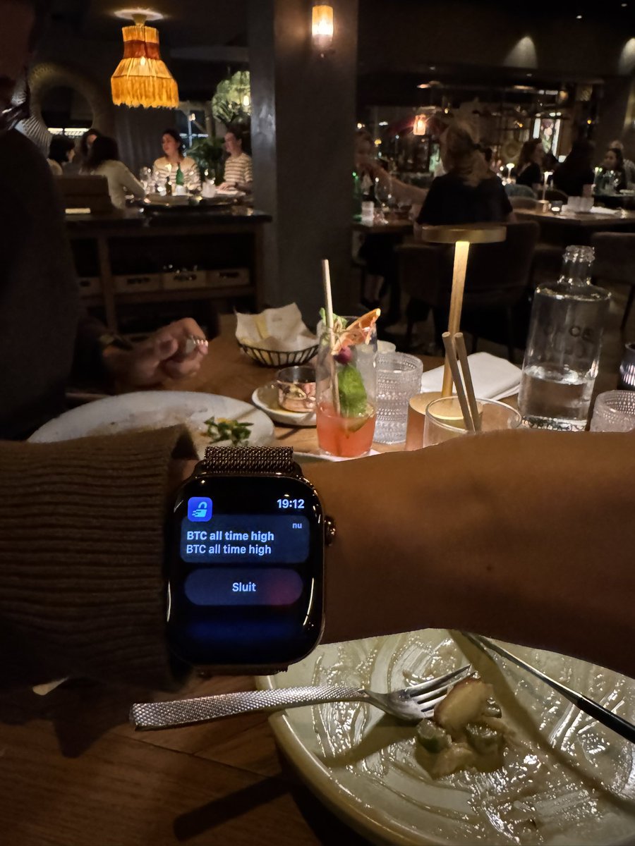 MadelonVos__'s tweet photo. Ook in dollars zet #bitcoin zojuist een all time high! 🤩 https://t.co/UsCOuZuCUt
