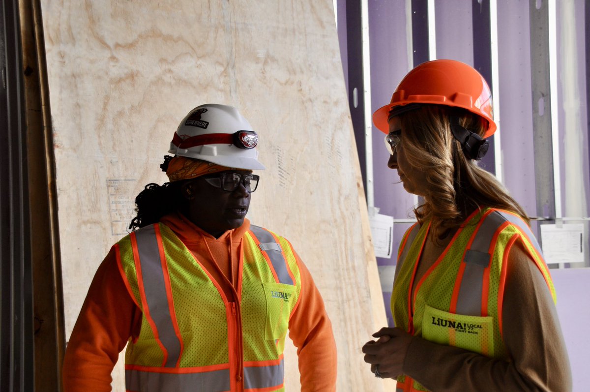 MikieSherrill's tweet image. In New Jersey, we are innovators, inventors, and builders.

@LiUNAEasternReg is carrying that spirit of progress forward in New Brunswick, where union workers are building a state-of-the-art cancer treatment center.

Organized labor is critical to our mission to move our state