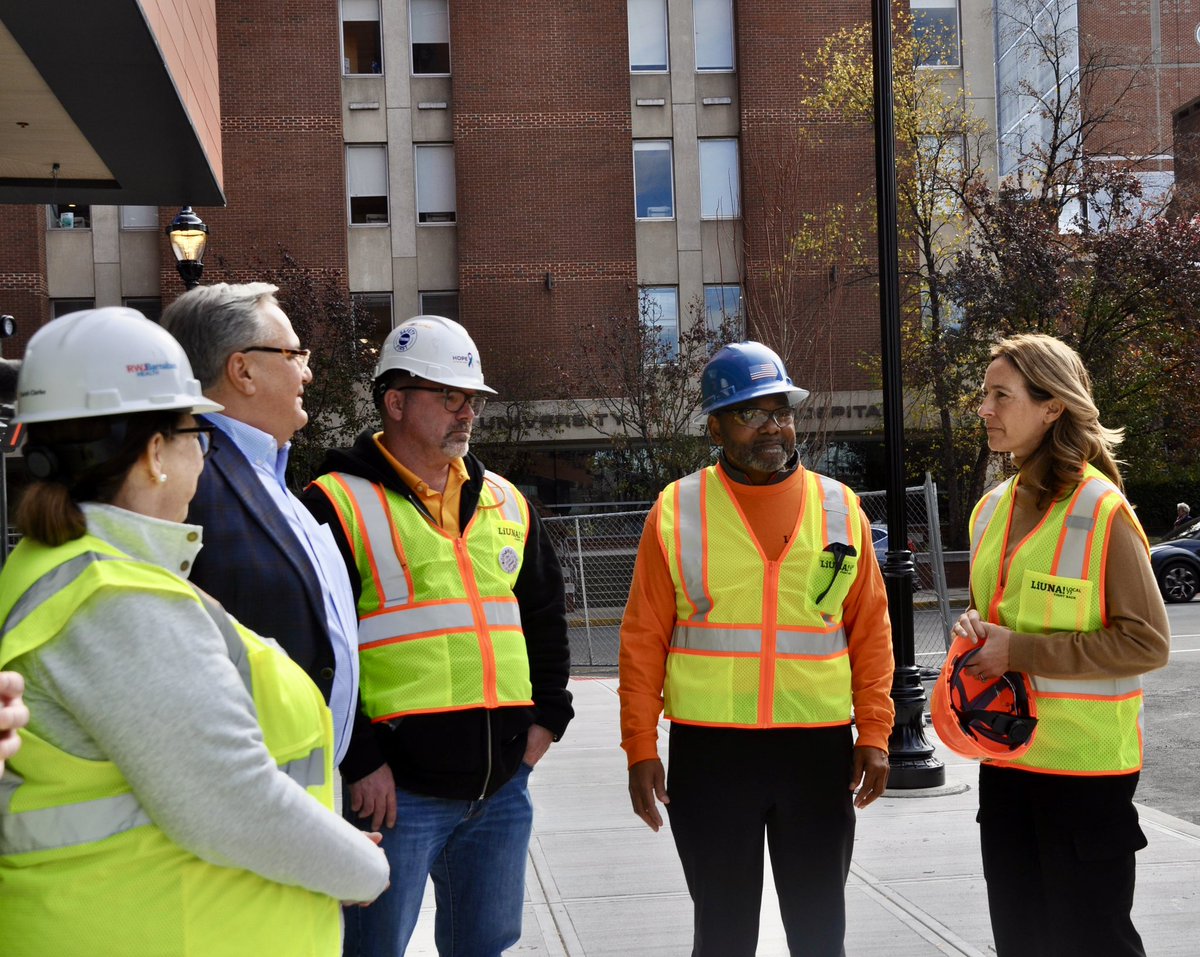 MikieSherrill's tweet image. In New Jersey, we are innovators, inventors, and builders.

@LiUNAEasternReg is carrying that spirit of progress forward in New Brunswick, where union workers are building a state-of-the-art cancer treatment center.

Organized labor is critical to our mission to move our state