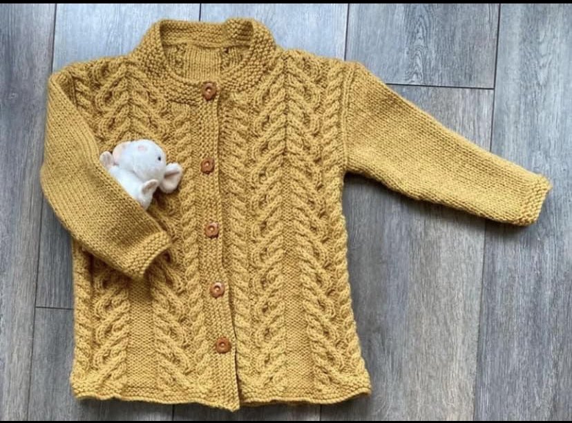 etsy.com/uk/listing/165…
etsy.com/uk/listing/172…
www.etsy/com/uk/listing/1747289580
Childrens wool blend knitwear - 
All ages and all warm for winter 
#CraftBizParty #MHHSBD #firsttmaster