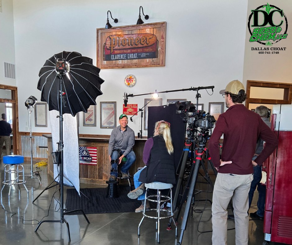 ChoatDallas's tweet photo. A film crew joined us to capture footage for the 100 Years of #Pioneer marketing campaign coming up a year from now! For nearly 90 years, the Choat family &amp; 
@PioneerSeeds have shared a proud #legacy. We’re honored to be part of each other’s story—here’s to many more years ahead! https://t.co/XH0Ii0WSpx