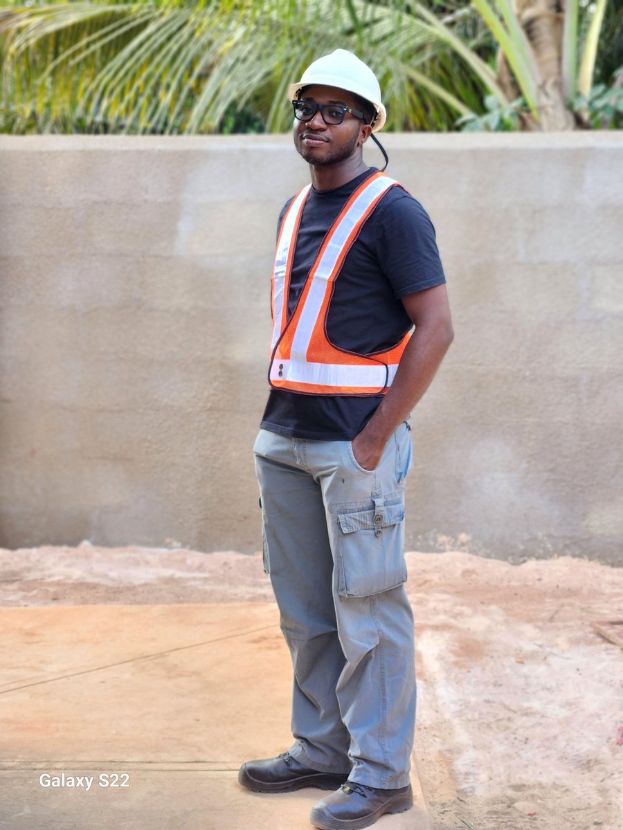 Work days👷🏽‍♂️
#Jw
#LDC