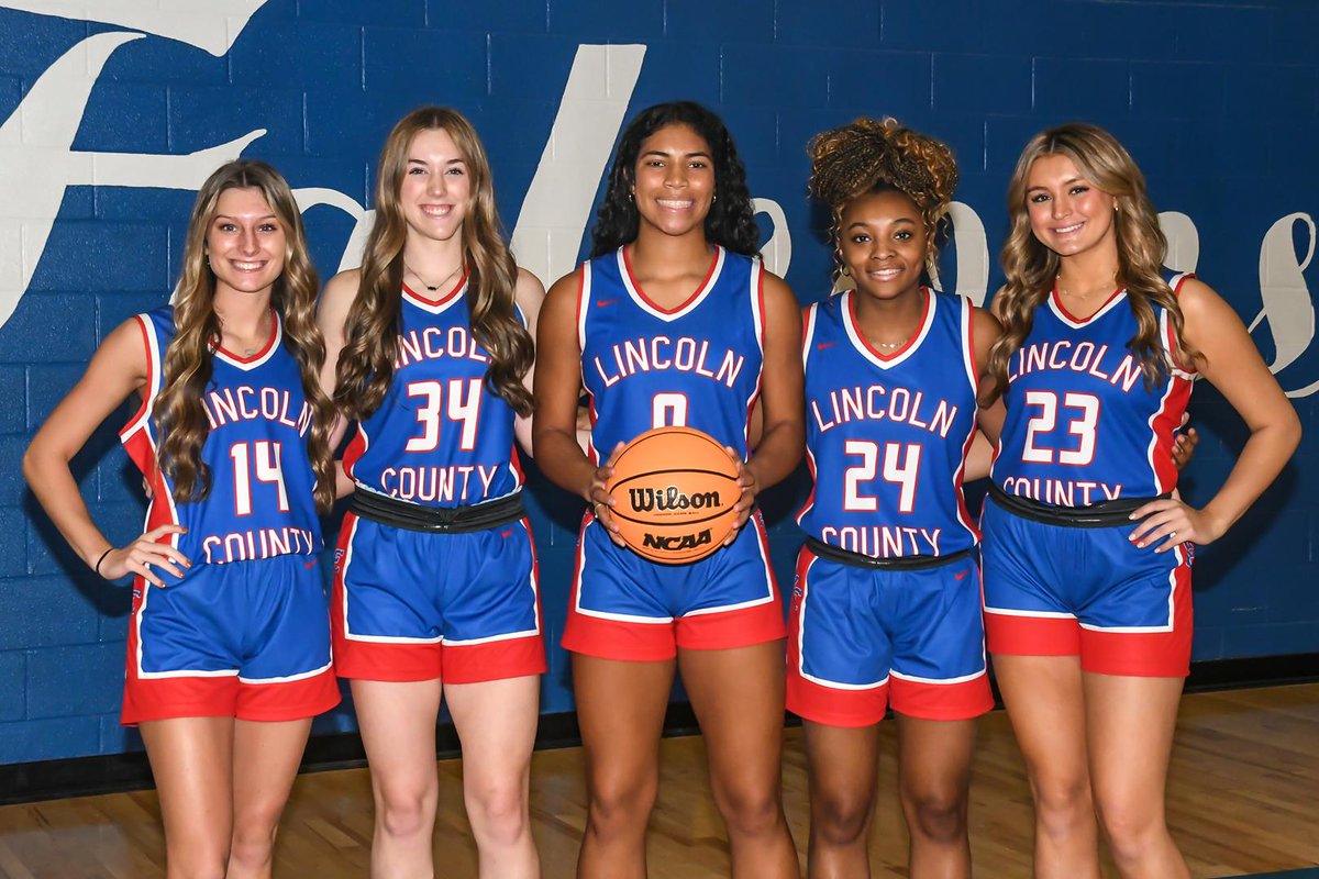 Link to Lady Falcon Basketball Roster! #oneLC
falconsportsonelc.com/lady-falcon-ba…