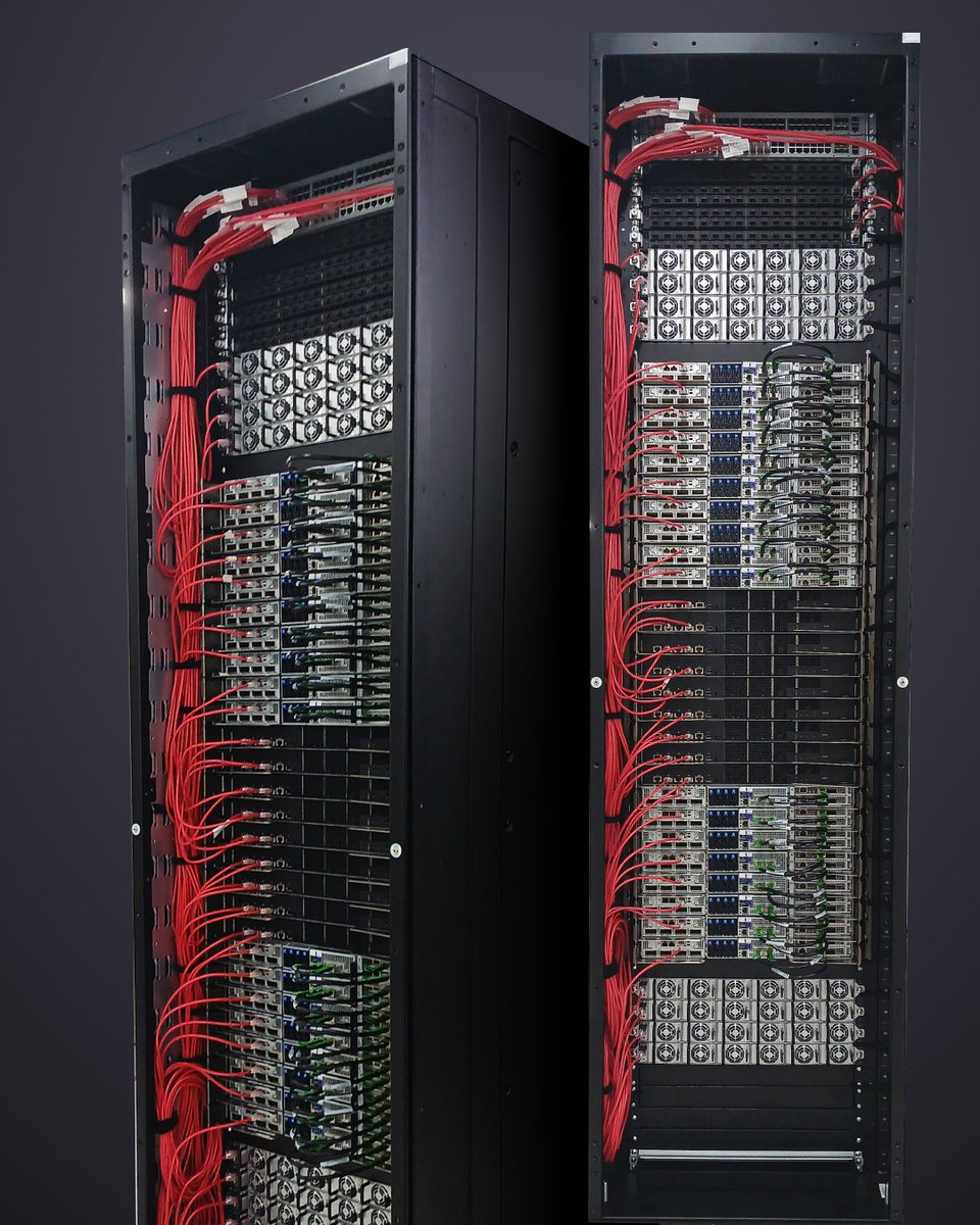 We are excited to support customers by bringing up the first fully populated 72 GPU @NVIDIA GB200 NVL72 racks among hyperscalers in Oracle Cloud regions around the world. social.ora.cl/6016sqifQ